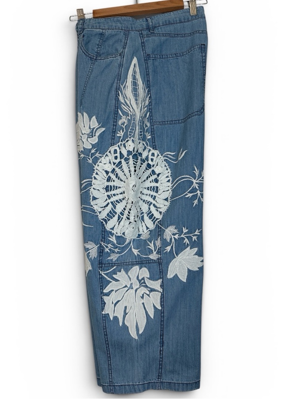 Anthropologie Pilcro Kenna Mid-Rise Heritage Barrel Jeans: Embroidered Edition - Picture 6 of 14